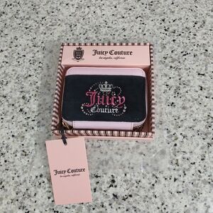 JUICY COUTURE Velour Square Zip Card Case